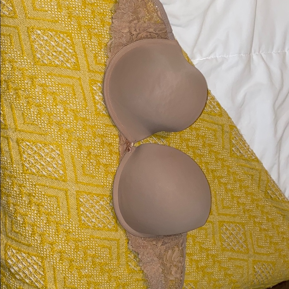 TAN 38C STRAPLESS BRA〽️